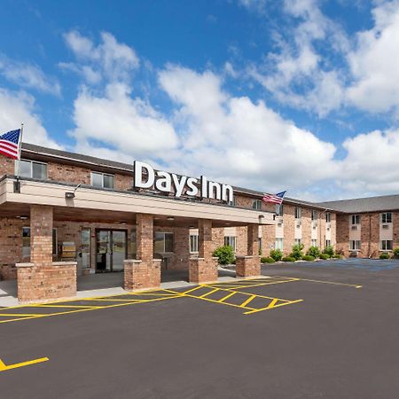 Baymont By Wyndham Manistee Hotell Eksteriør bilde