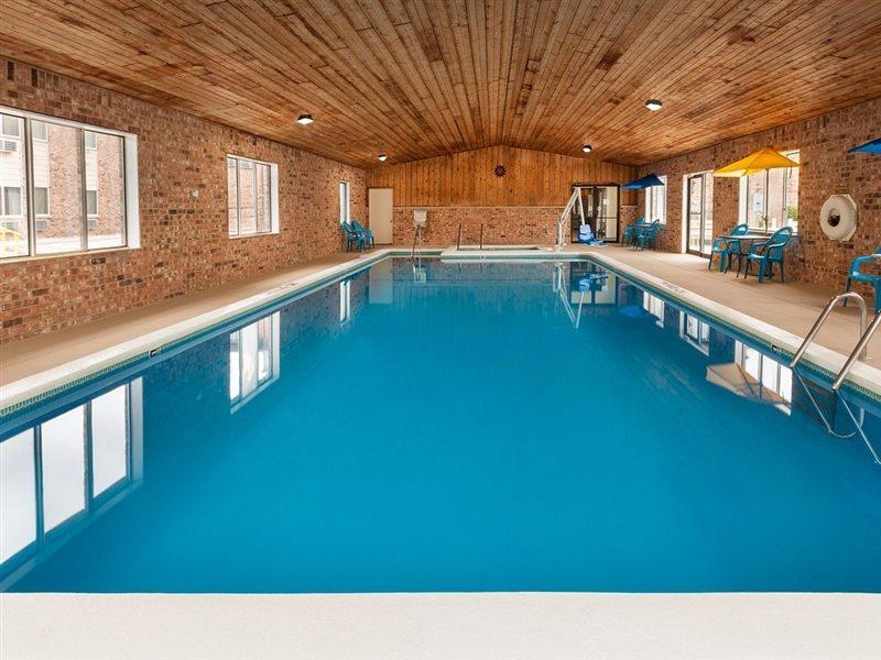 Baymont By Wyndham Manistee Hotell Eksteriør bilde