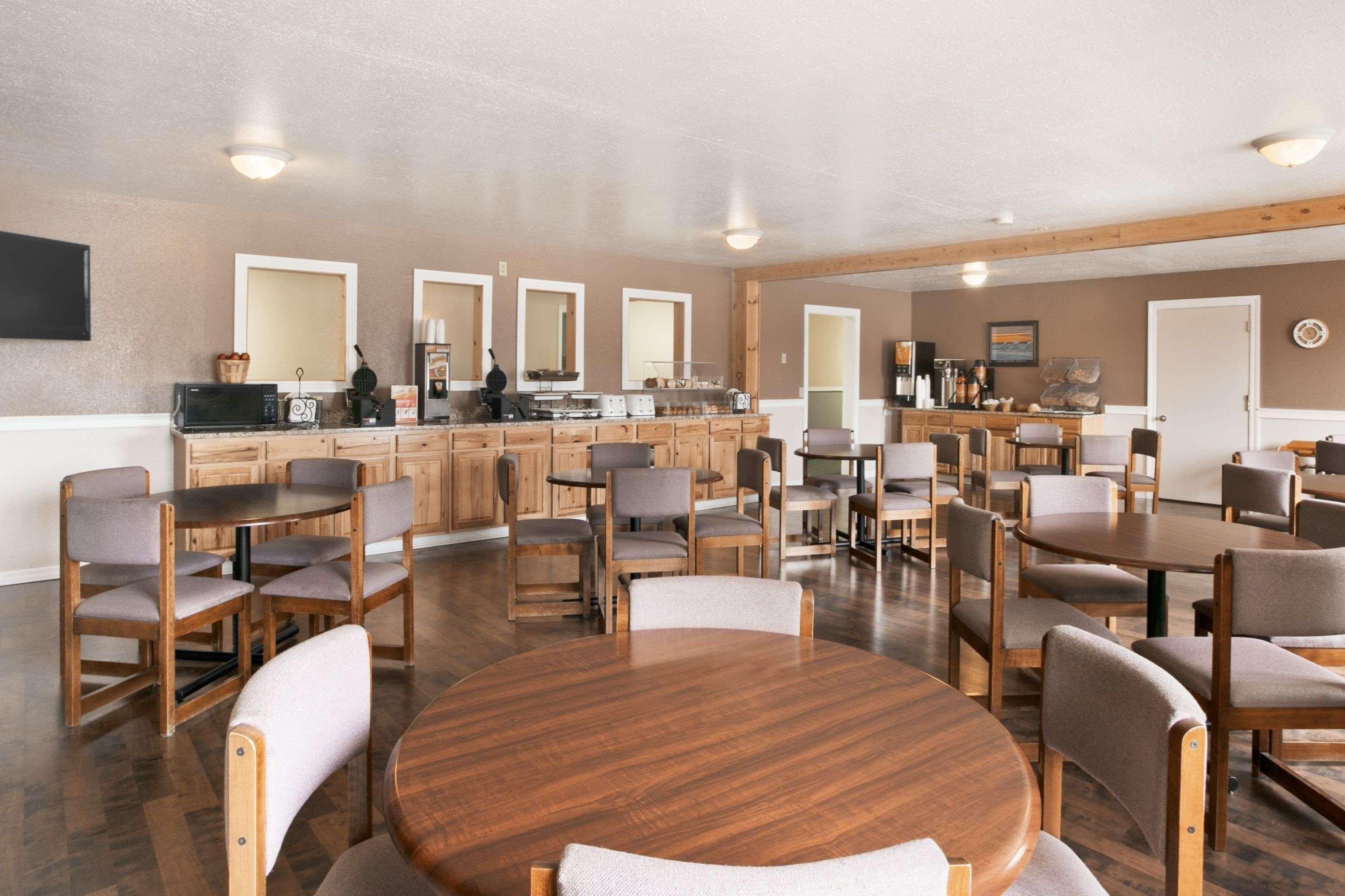Baymont By Wyndham Manistee Hotell Eksteriør bilde