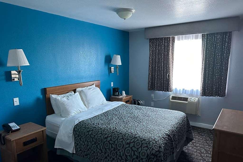Baymont By Wyndham Manistee Hotell Rom bilde
